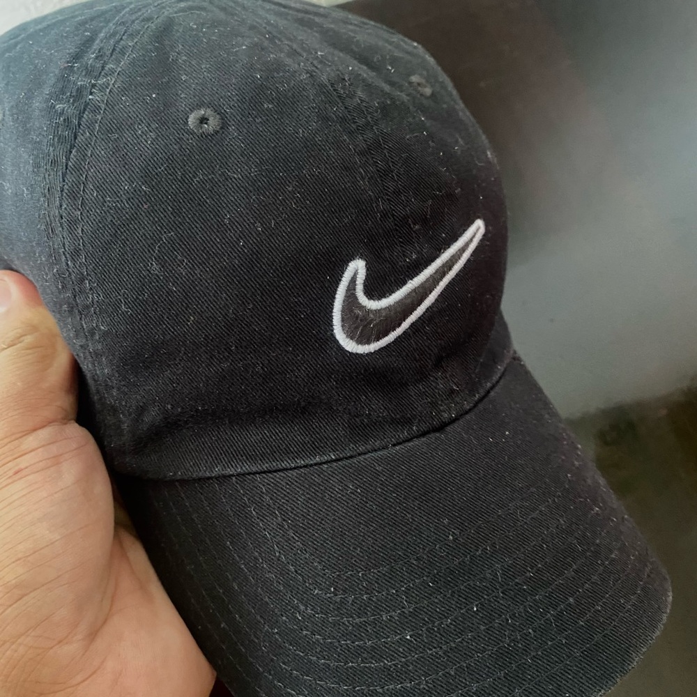 Nike cap - Picture 2 of 5